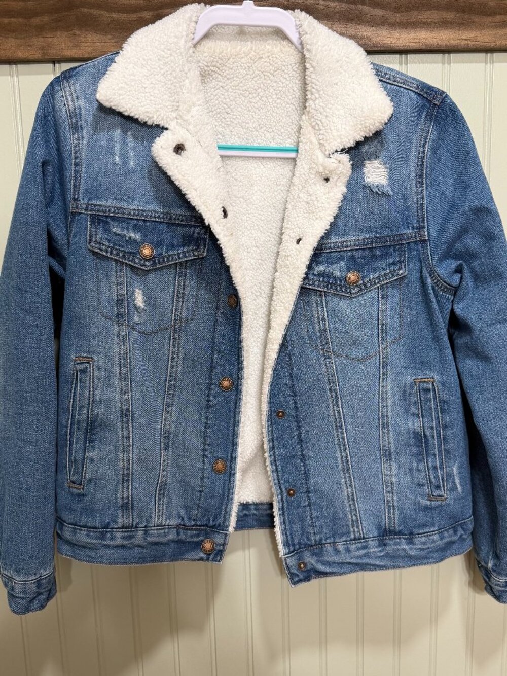 JEANS Sherpa Lined Distressed Denim Trucker Jacket Y2K | Size M